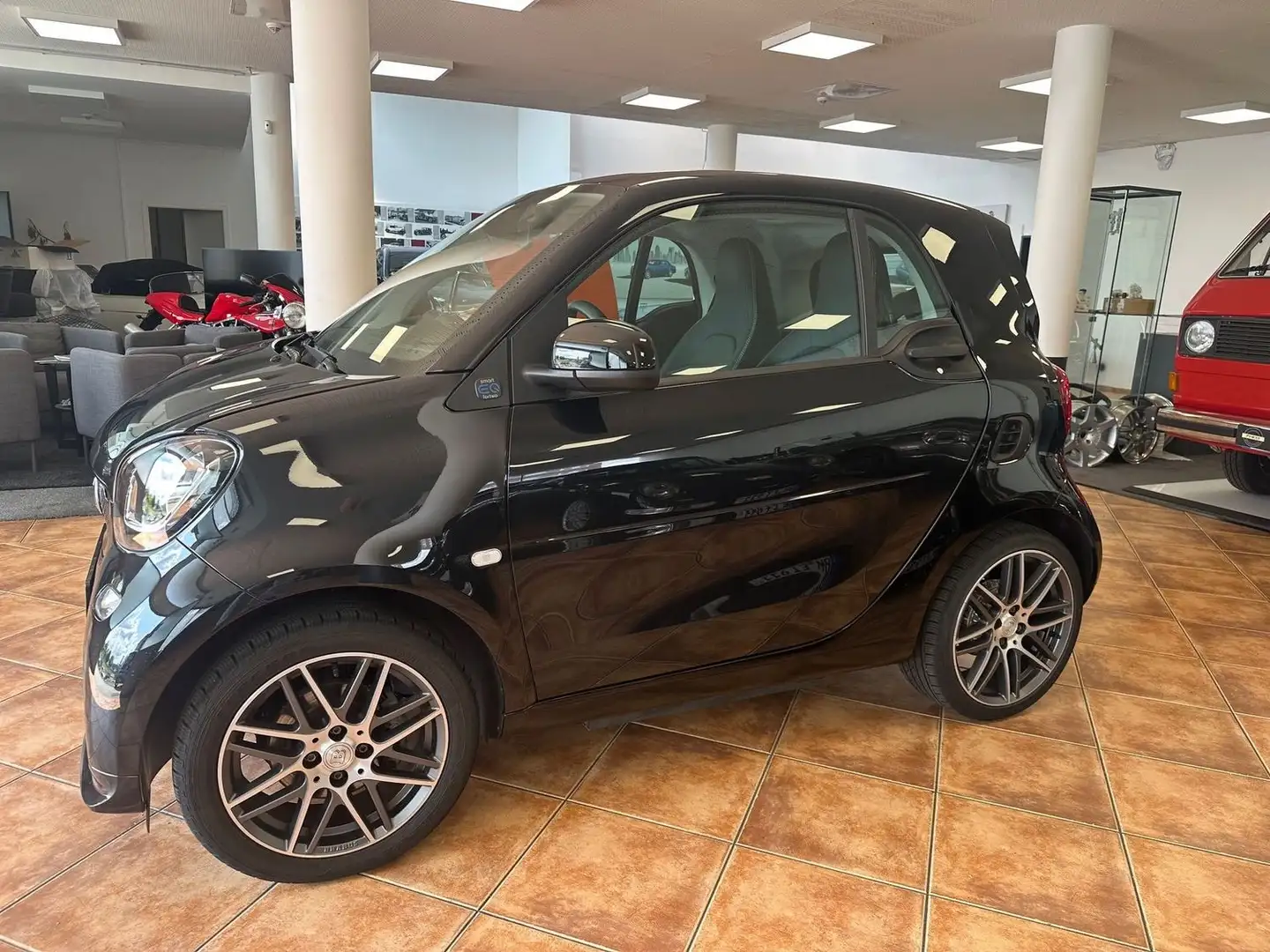 smart forTwo EQ Brabus Xclusive, 1.Hand, 22kW, JBL, Kamera Noir - 1