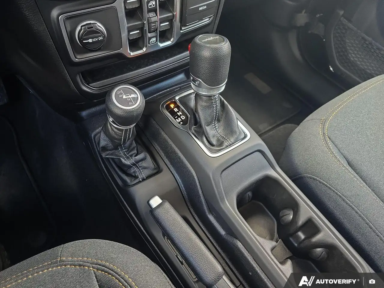 Jeep Gladiator photo Jeep Gladiator