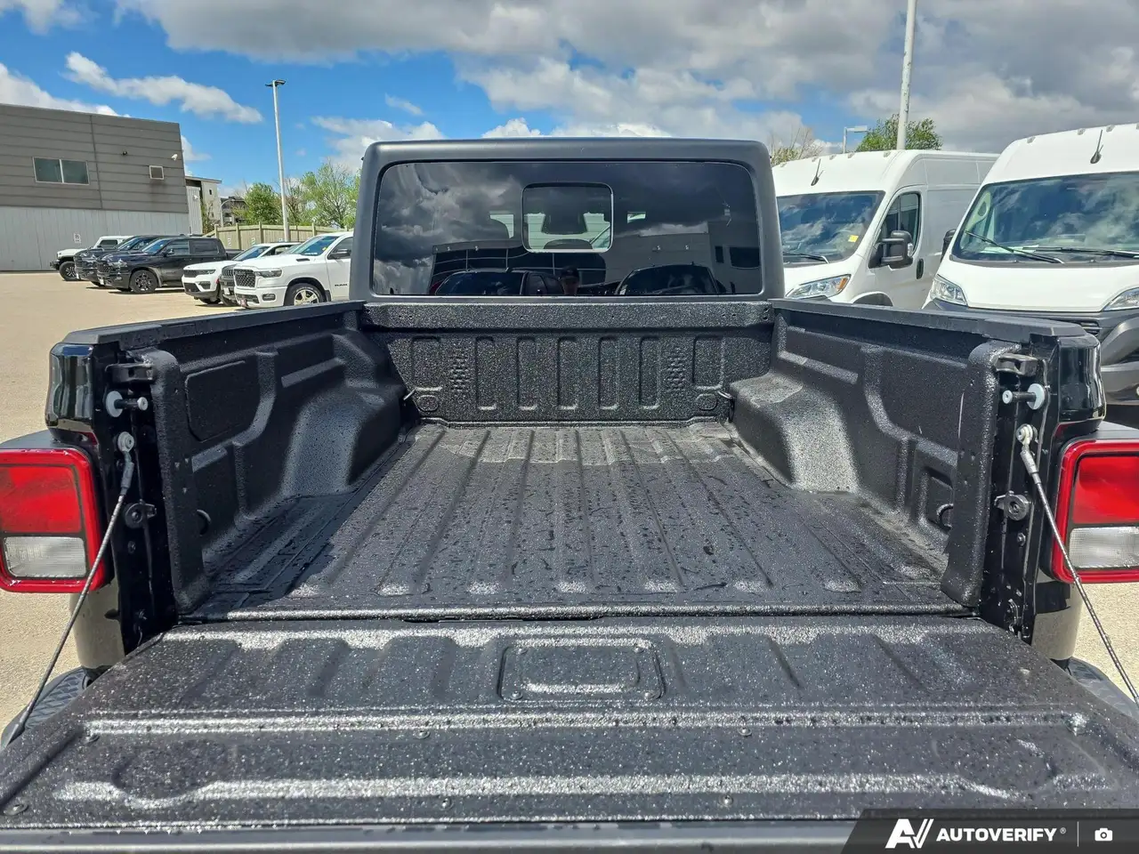 Jeep Gladiator photo Jeep Gladiator