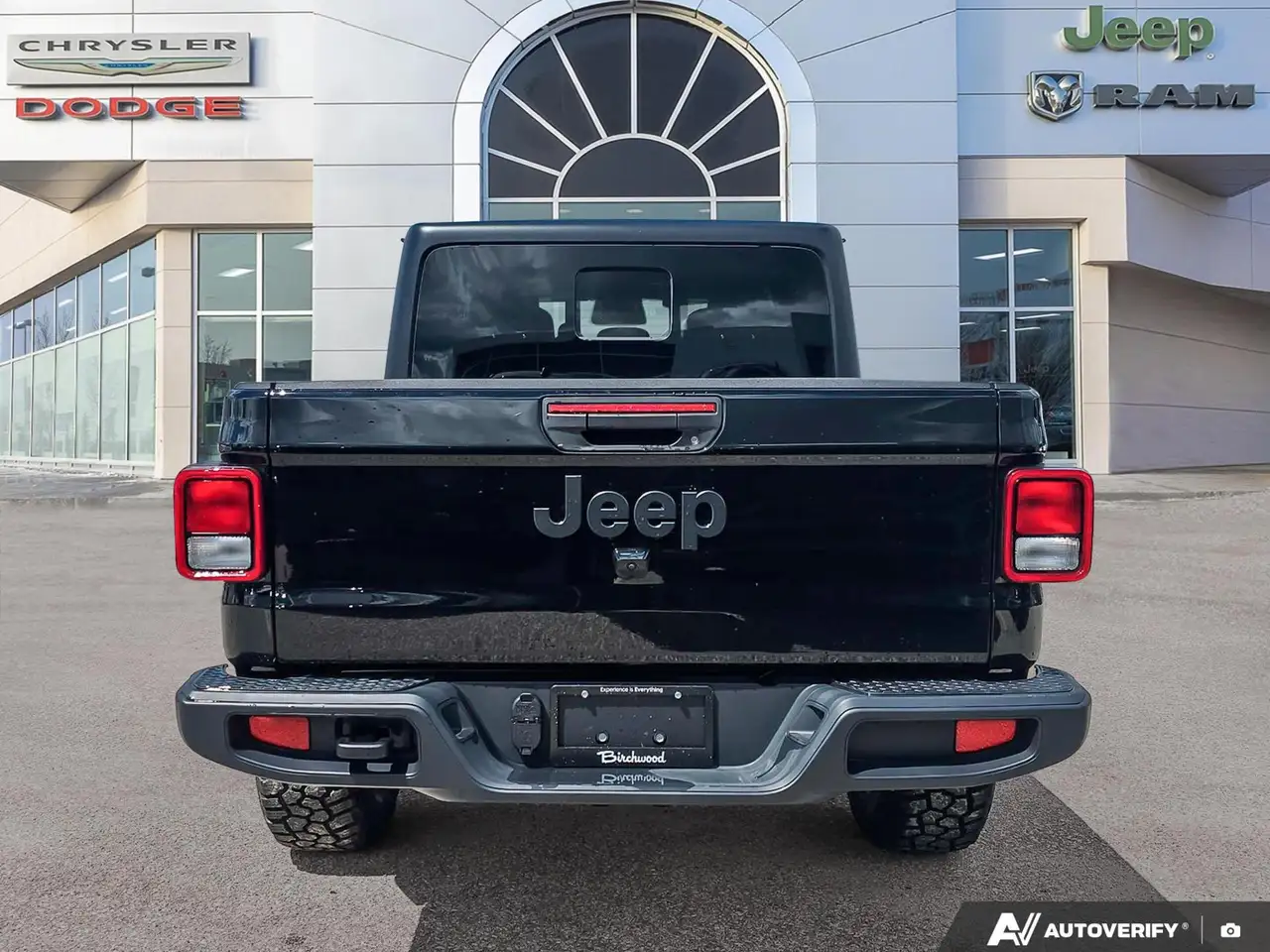 Jeep Gladiator photo Jeep Gladiator