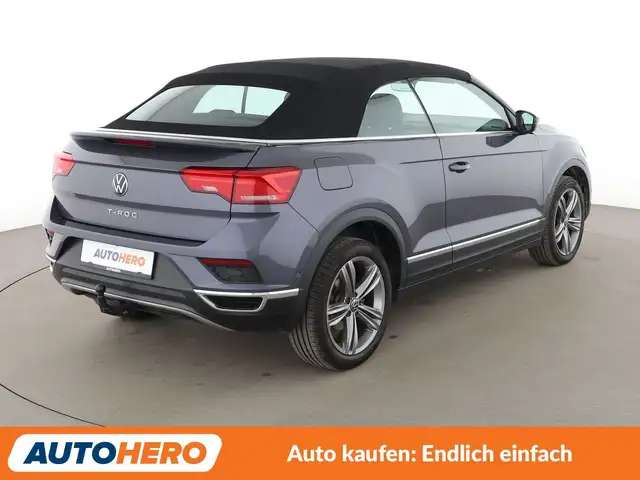 Volkswagen T-Roc view 6