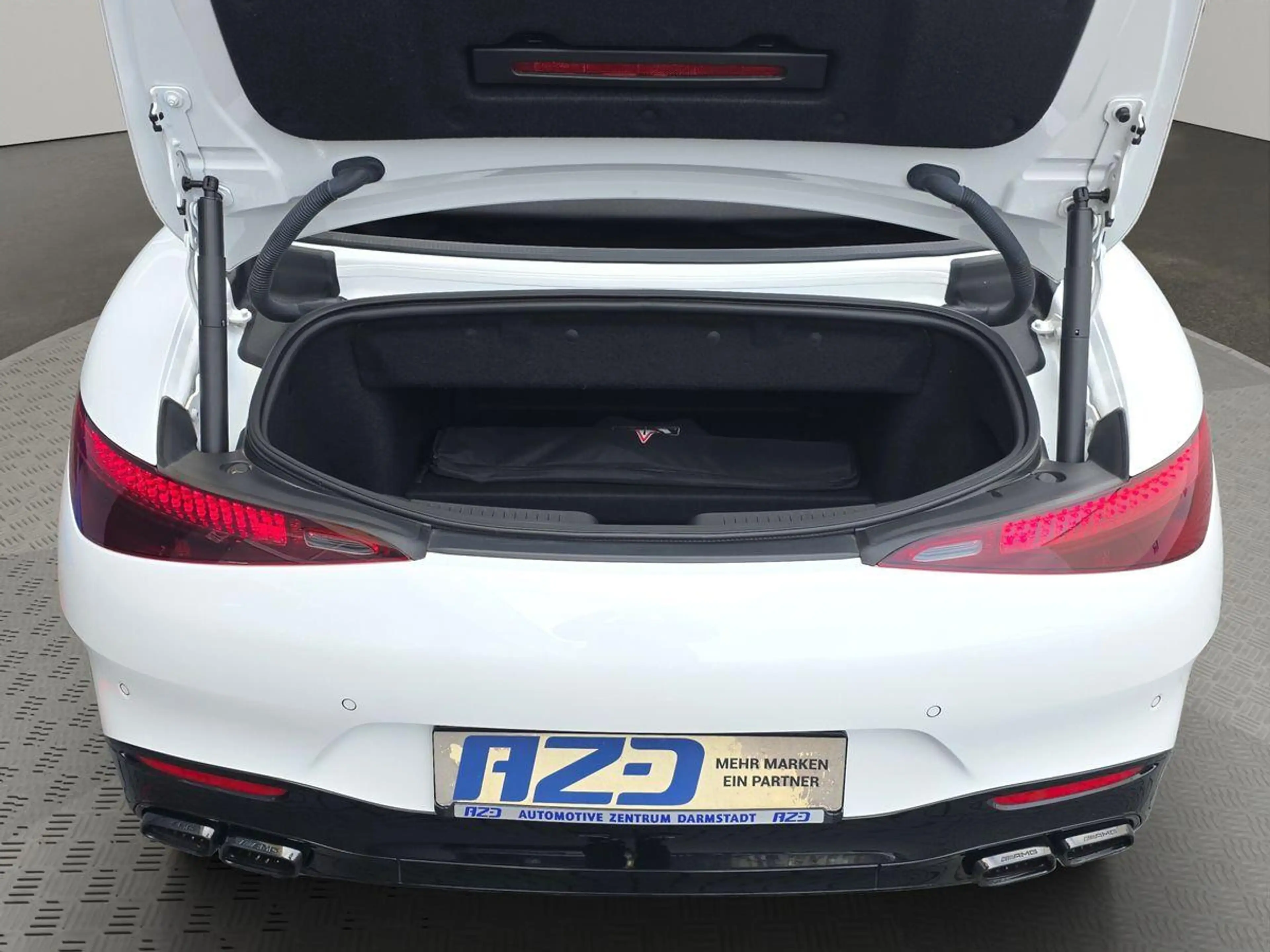 Mercedes-Benz SL 63 AMG 4M+ CARBON DYNAMIC+ SITZBLF H-UP 360° — photo 6