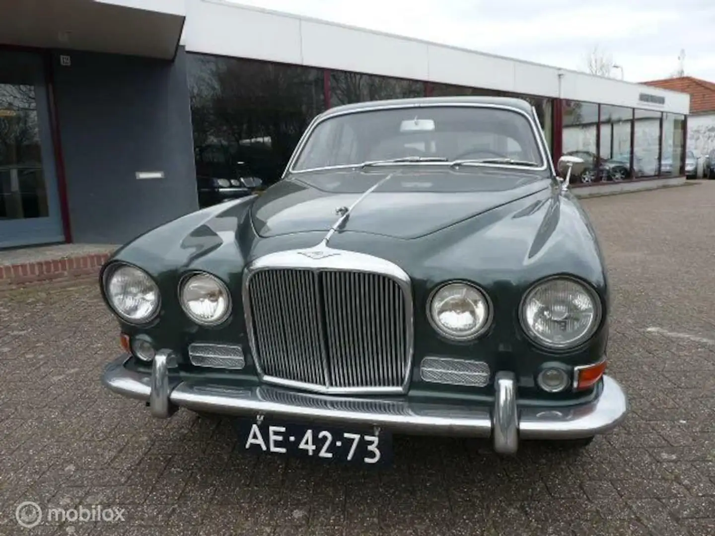 Jaguar 420 Verde - 2