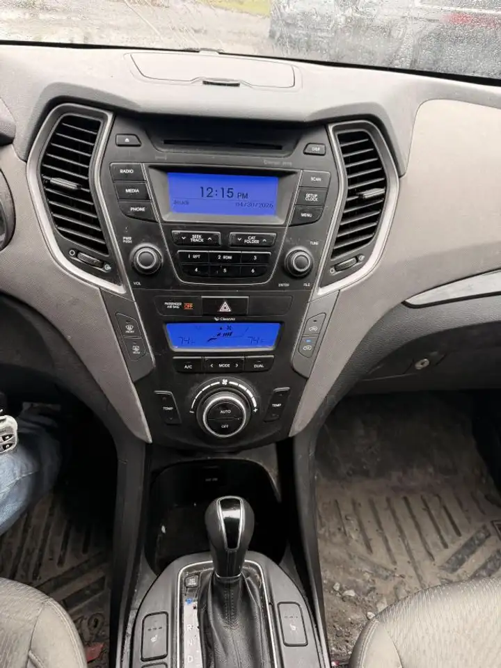 Hyundai SANTA FE снимка Hyundai SANTA FE