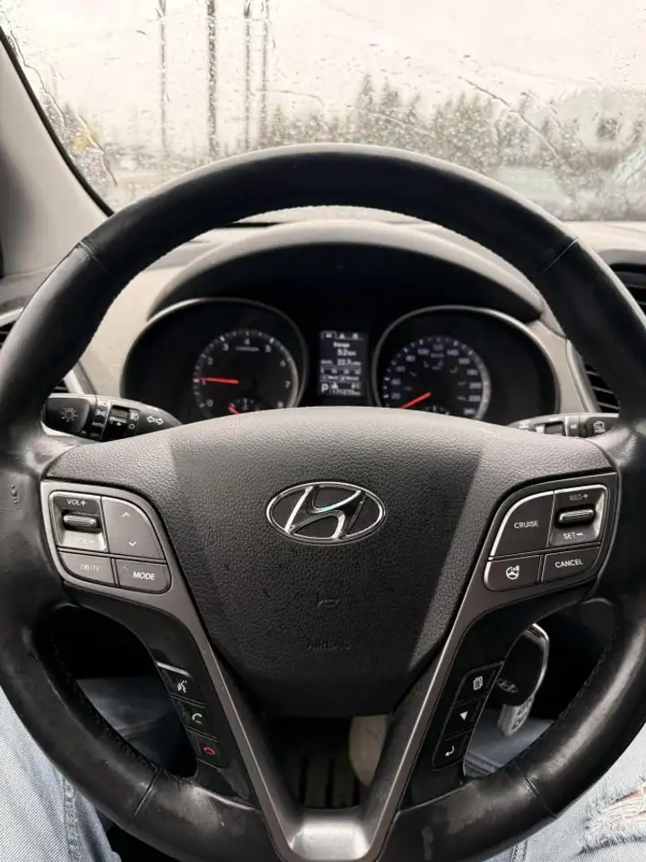 Hyundai SANTA FE снимка Hyundai SANTA FE