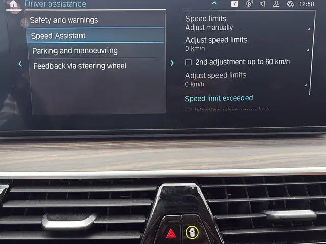 BMW 5 Series view 22