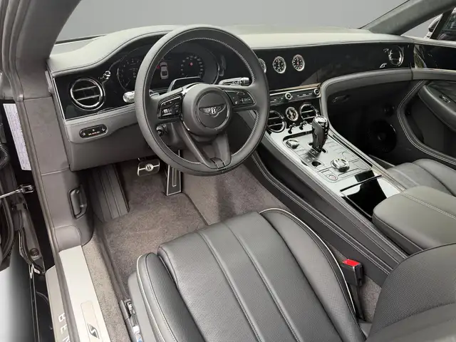 Bentley Continental GT view 10
