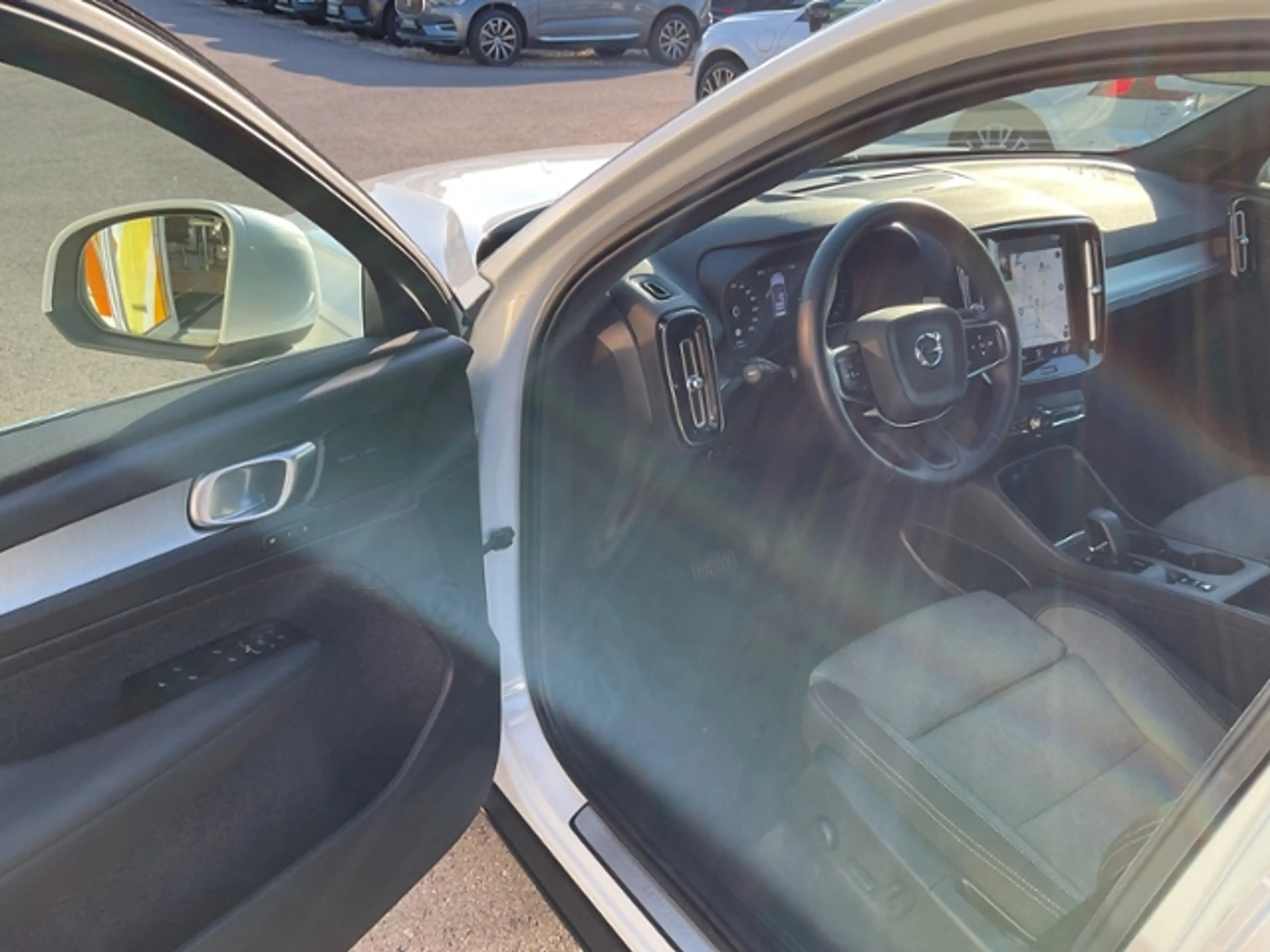 Volvo XC40 T4 Inscription  Plug-In 2WD AHK Kamera Navi — photo 15