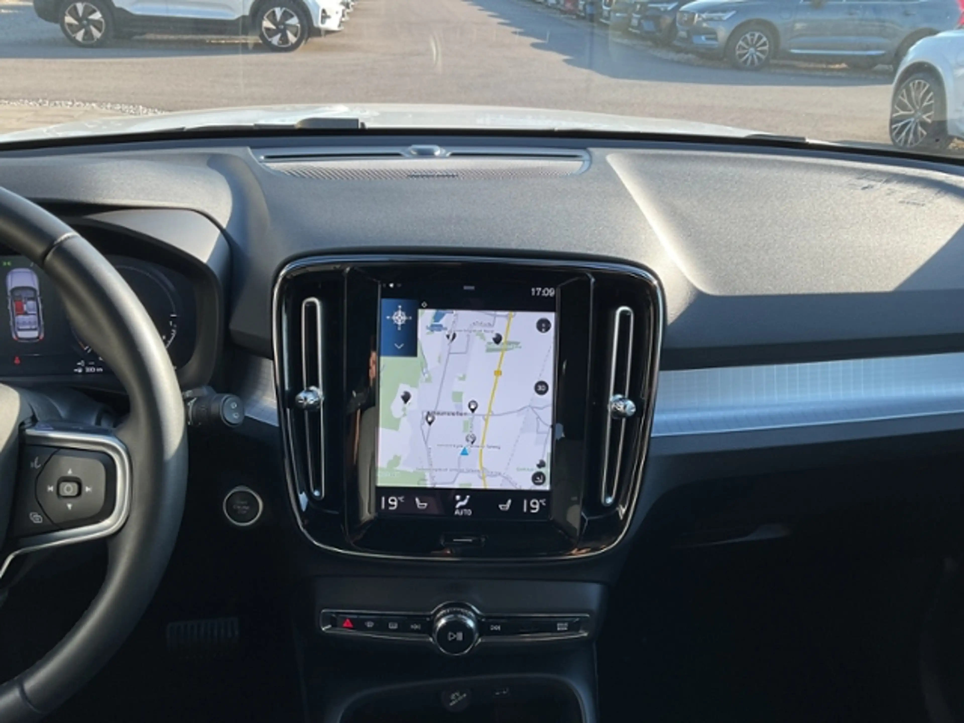 Volvo XC40 T4 Inscription  Plug-In 2WD AHK Kamera Navi — photo 13