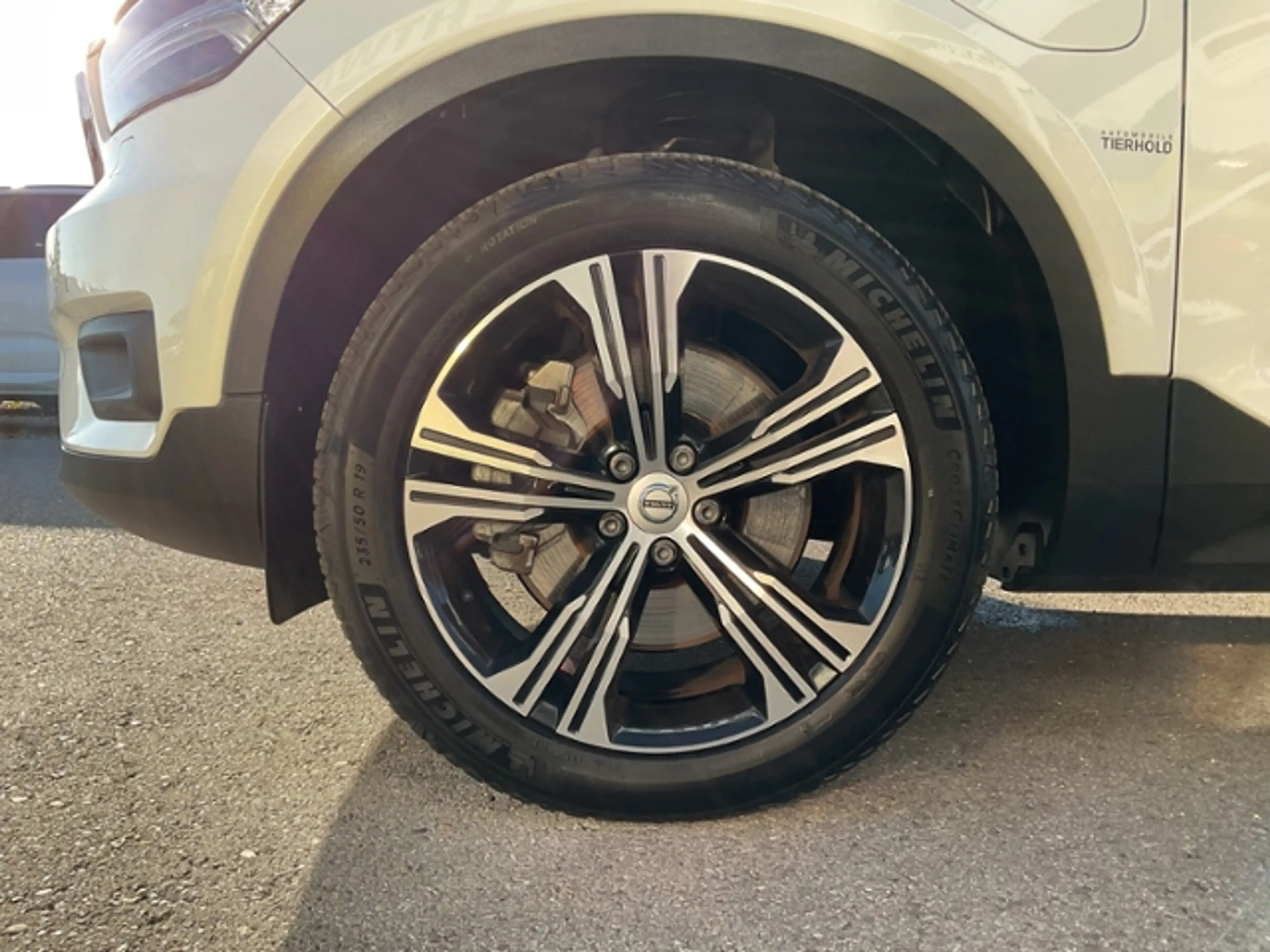 Volvo XC40 T4 Inscription  Plug-In 2WD AHK Kamera Navi — photo 11