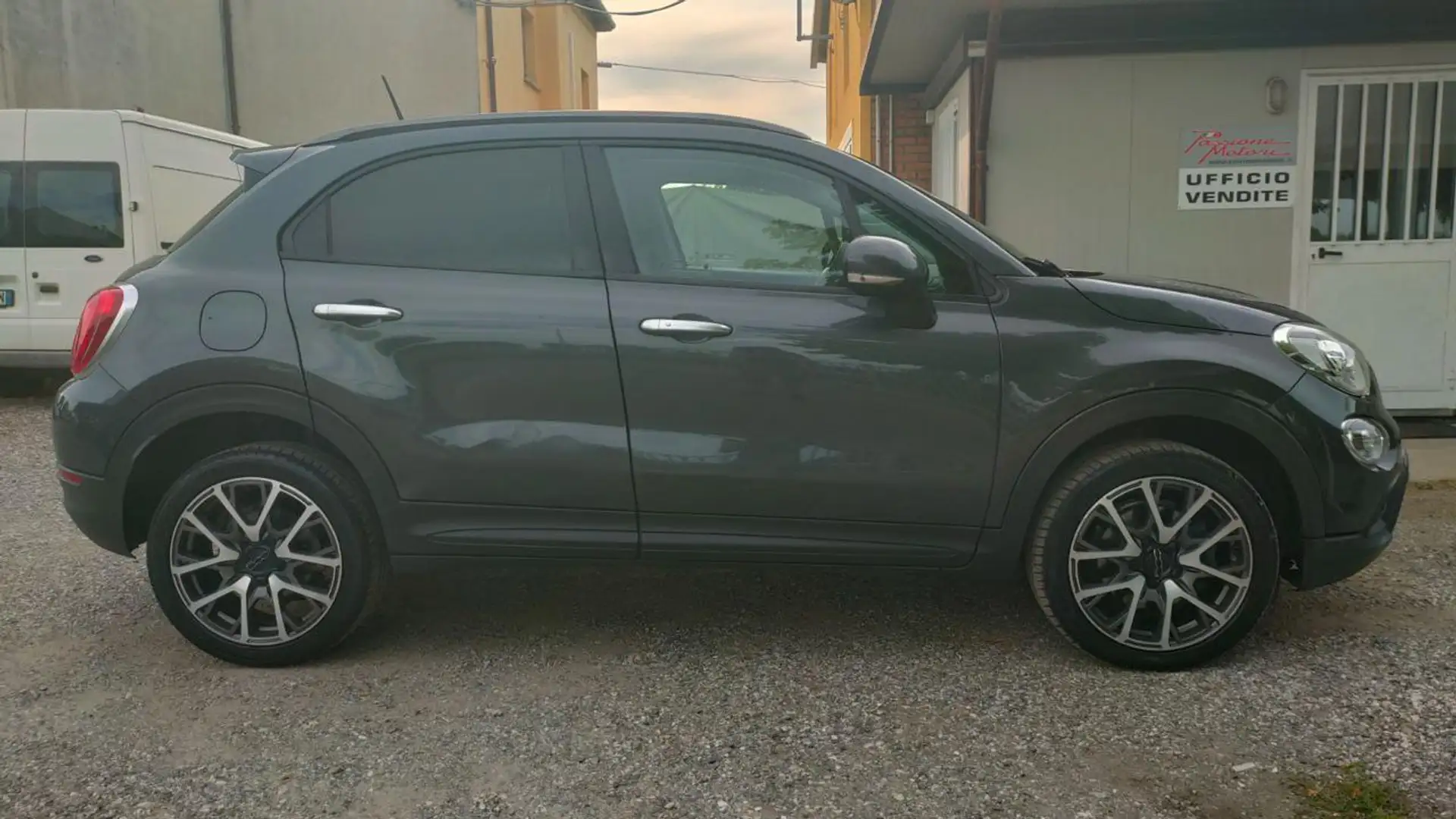 Fiat 500X 2.0 MultiJet 140 CV AT9 4x4 Cross Plus Grau - 2