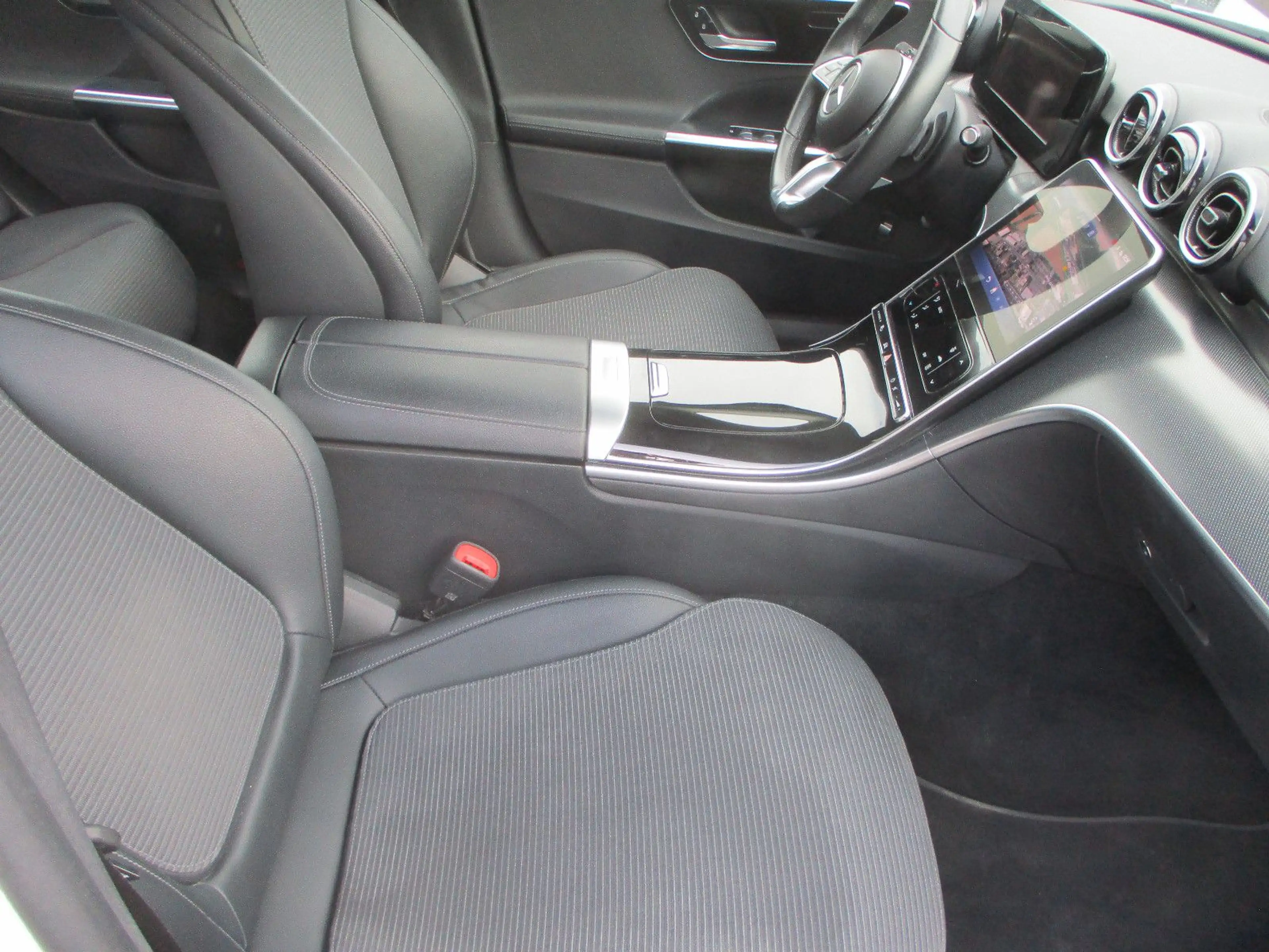 Mercedes-Benz C 200 d T NAVI LEDER KAMER DISTRO LED SPURH PDC — photo 13