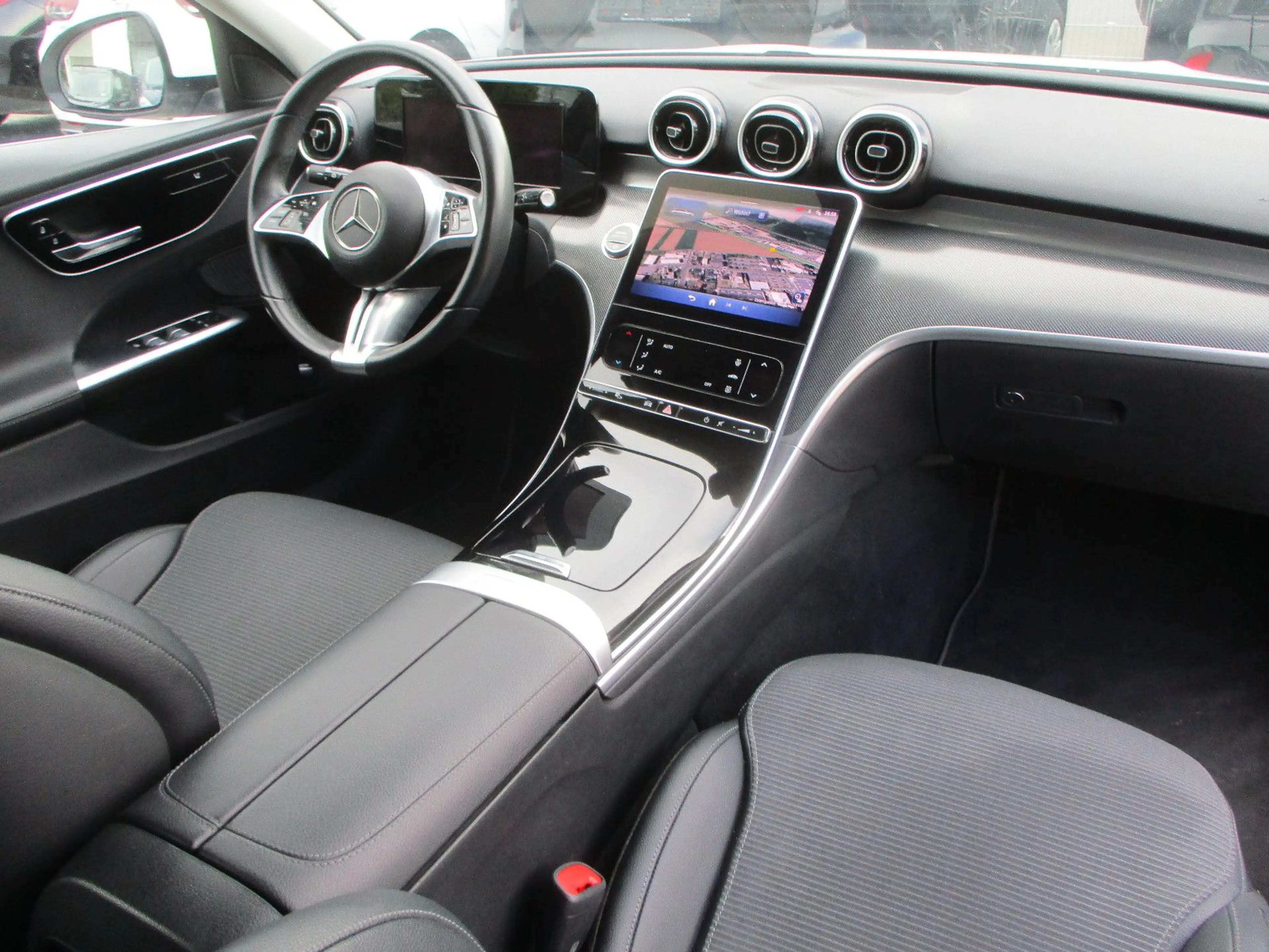 Mercedes-Benz C 200 d T NAVI LEDER KAMER DISTRO LED SPURH PDC — photo 14
