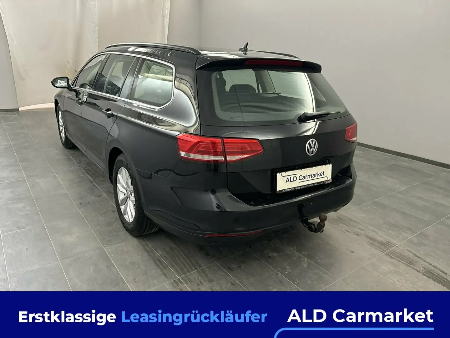 Volkswagen Passat Variant 1.6 TDI SCR DSG Comfortline Kombi, 5-türig, Automa Schwarz - 2