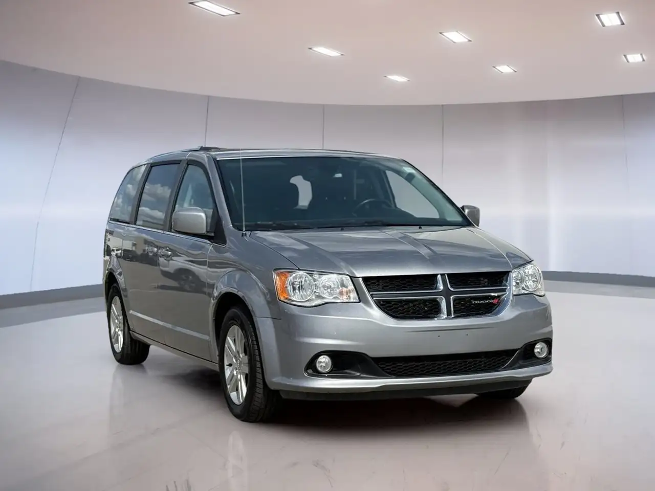 Dodge Grand Caravan снимка Dodge Grand Caravan