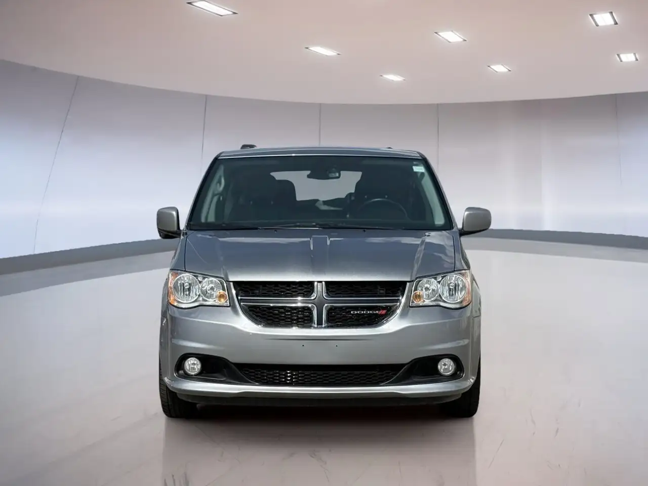 Dodge Grand Caravan снимка Dodge Grand Caravan