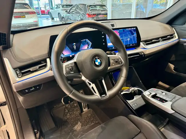 BMW X1 view 8