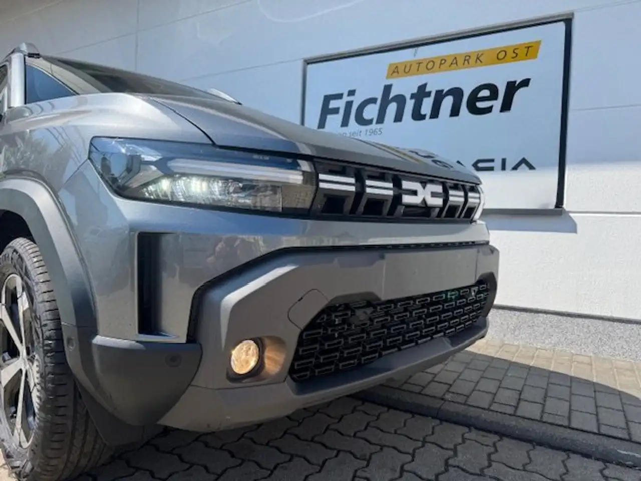 Dacia Duster Hybrid 155 Journey Vollausstattung 3
