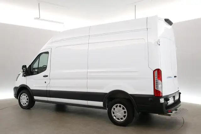 Ford Transit view 4