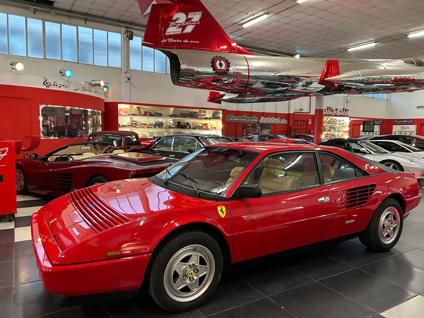 Ferrari Mondial 3.2 Czerwony - 2