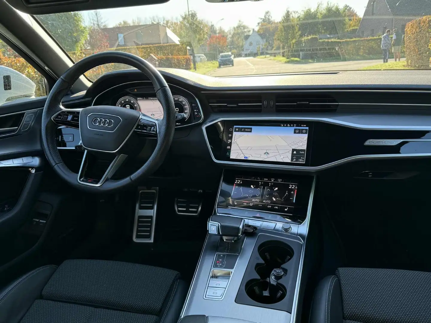 Audi A6 Avant 55 TFSIe quattro-ultra Black line S tronic - 2