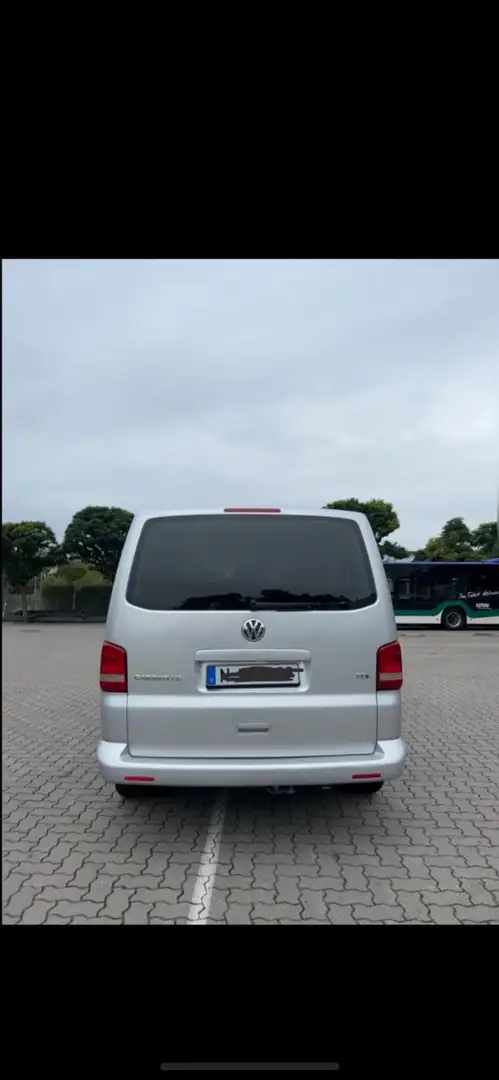 Volkswagen T5 Caravelle Lang DSG Comfortline - 2