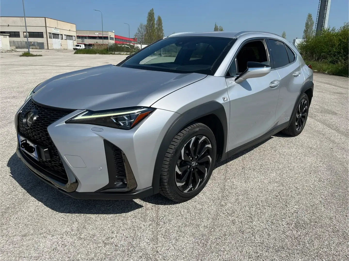 Lexus UX 250h f-sport my20 - 1