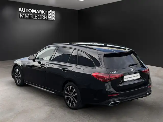 Mercedes-Benz C-Class view 6