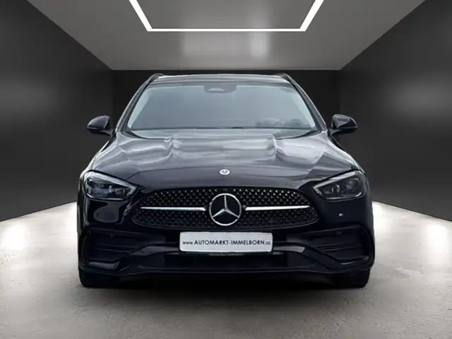 Mercedes-Benz C-Class view 9