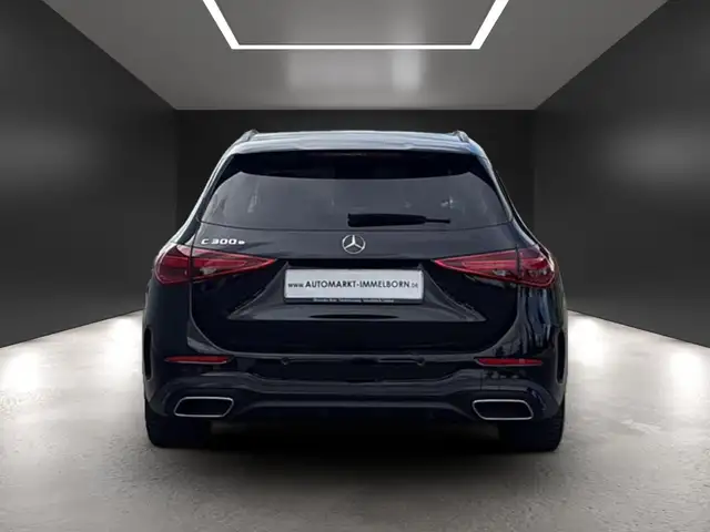 Mercedes-Benz C-Class view 10