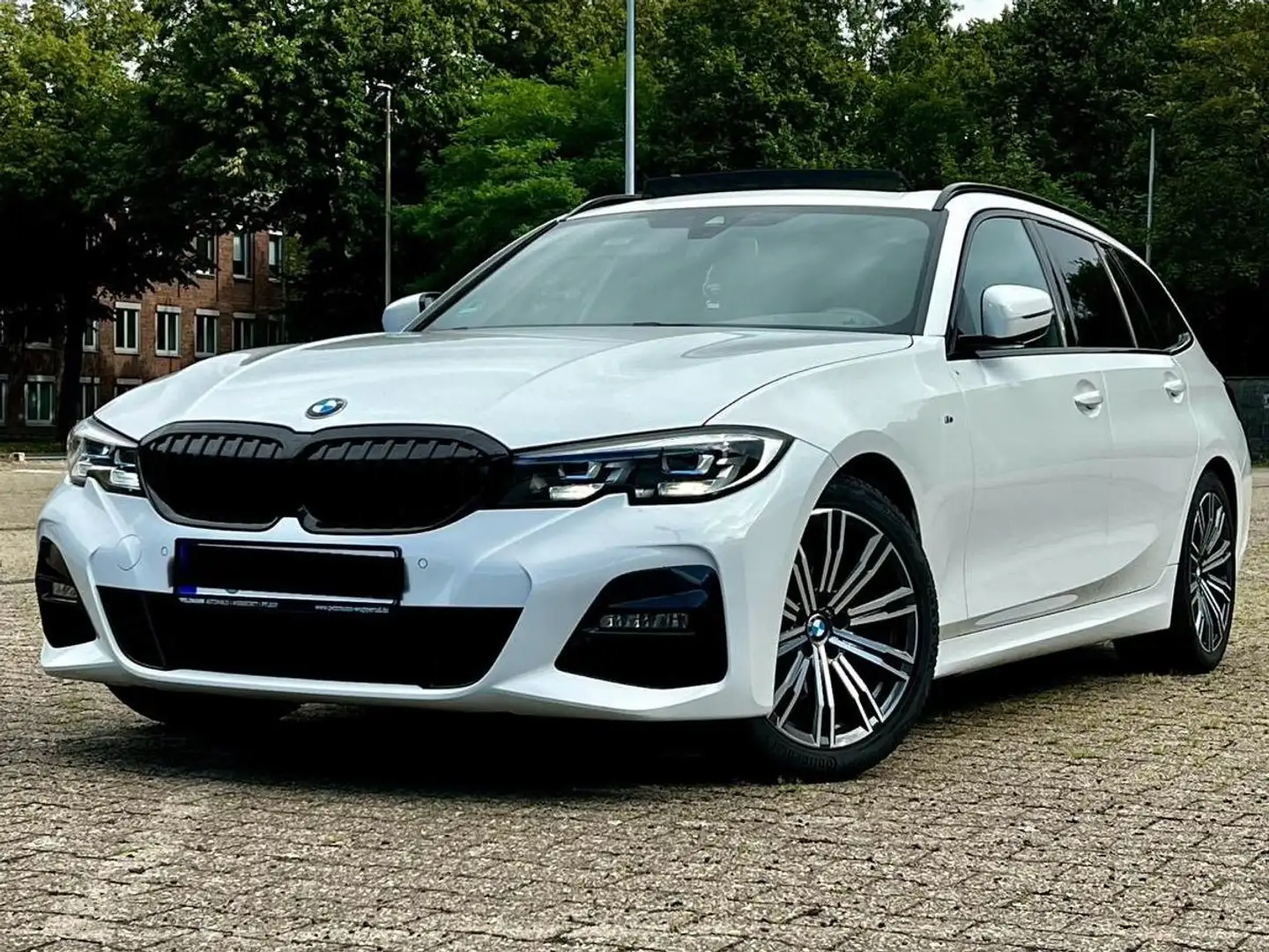 BMW 320 3er Touring Diesel 320d Touring Sport Line Beyaz - 1