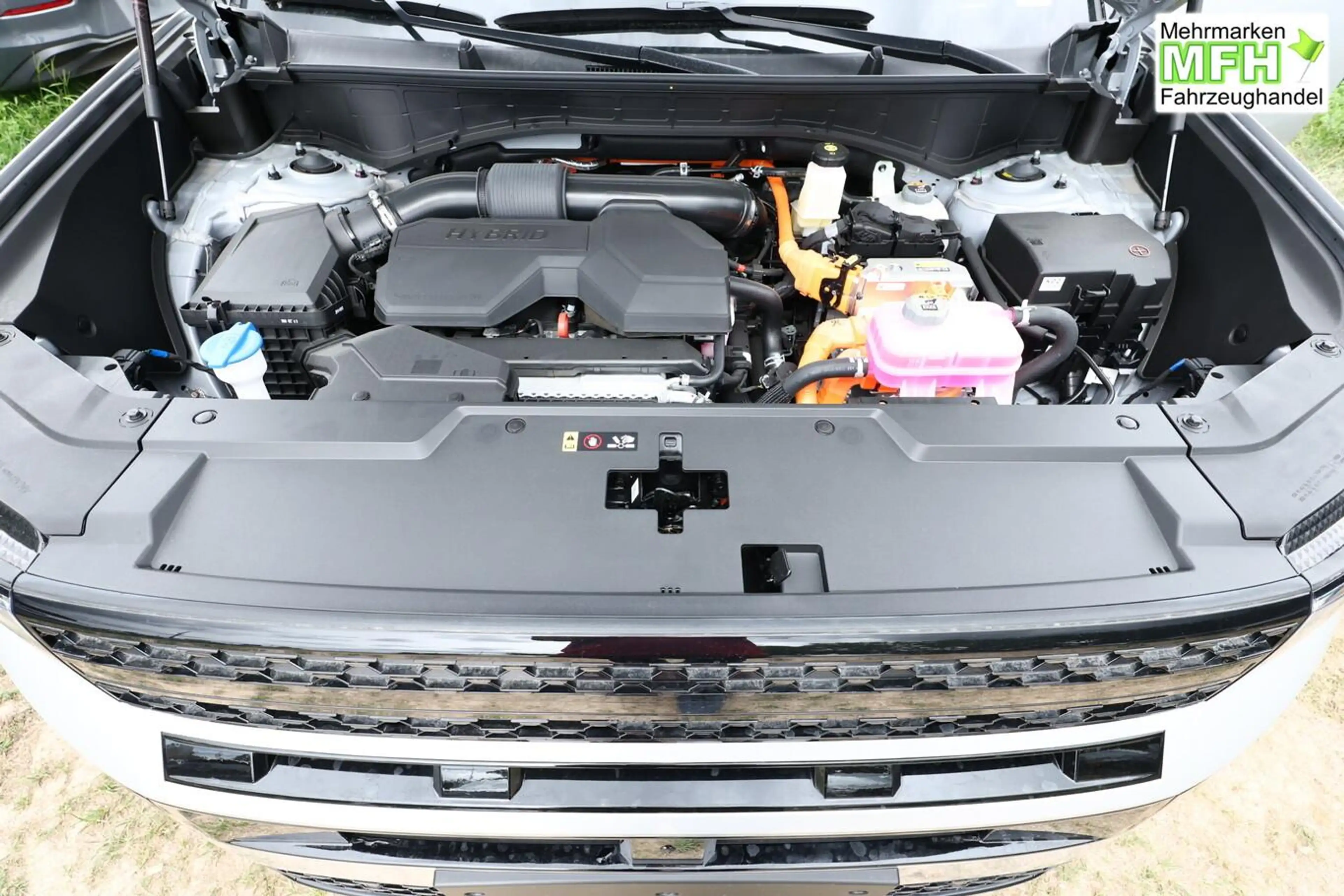 Hyundai SANTA FE HEV 4WD Blackline 7S Nappa Pano 20Z HUD 132 kW ... — photo 11