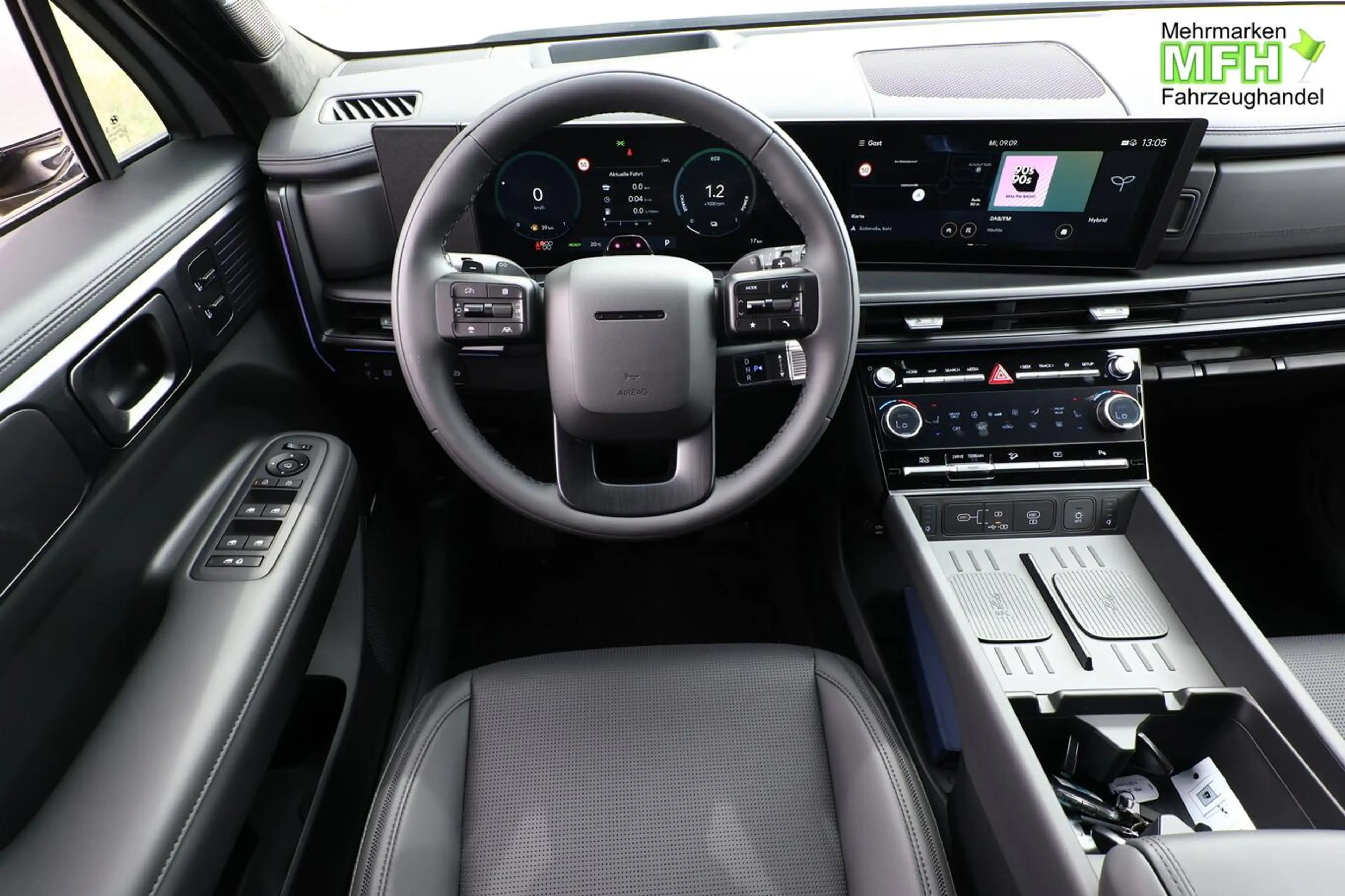 Hyundai SANTA FE HEV 4WD Blackline 7S Nappa Pano 20Z HUD 132 kW ... — photo 6