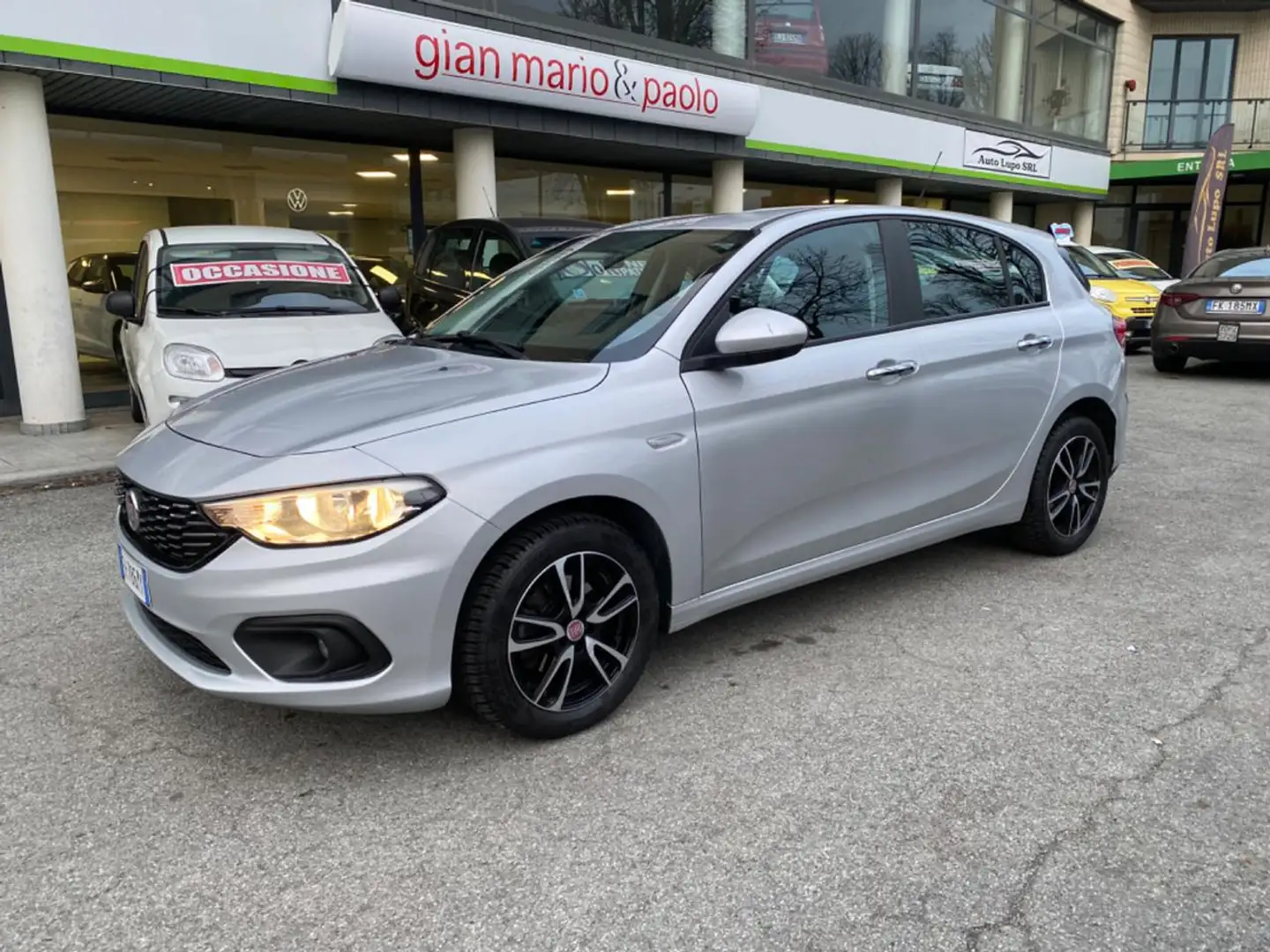 Fiat Tipo 1.6 Mjt S&S 5 porte Easy Zilver - 1