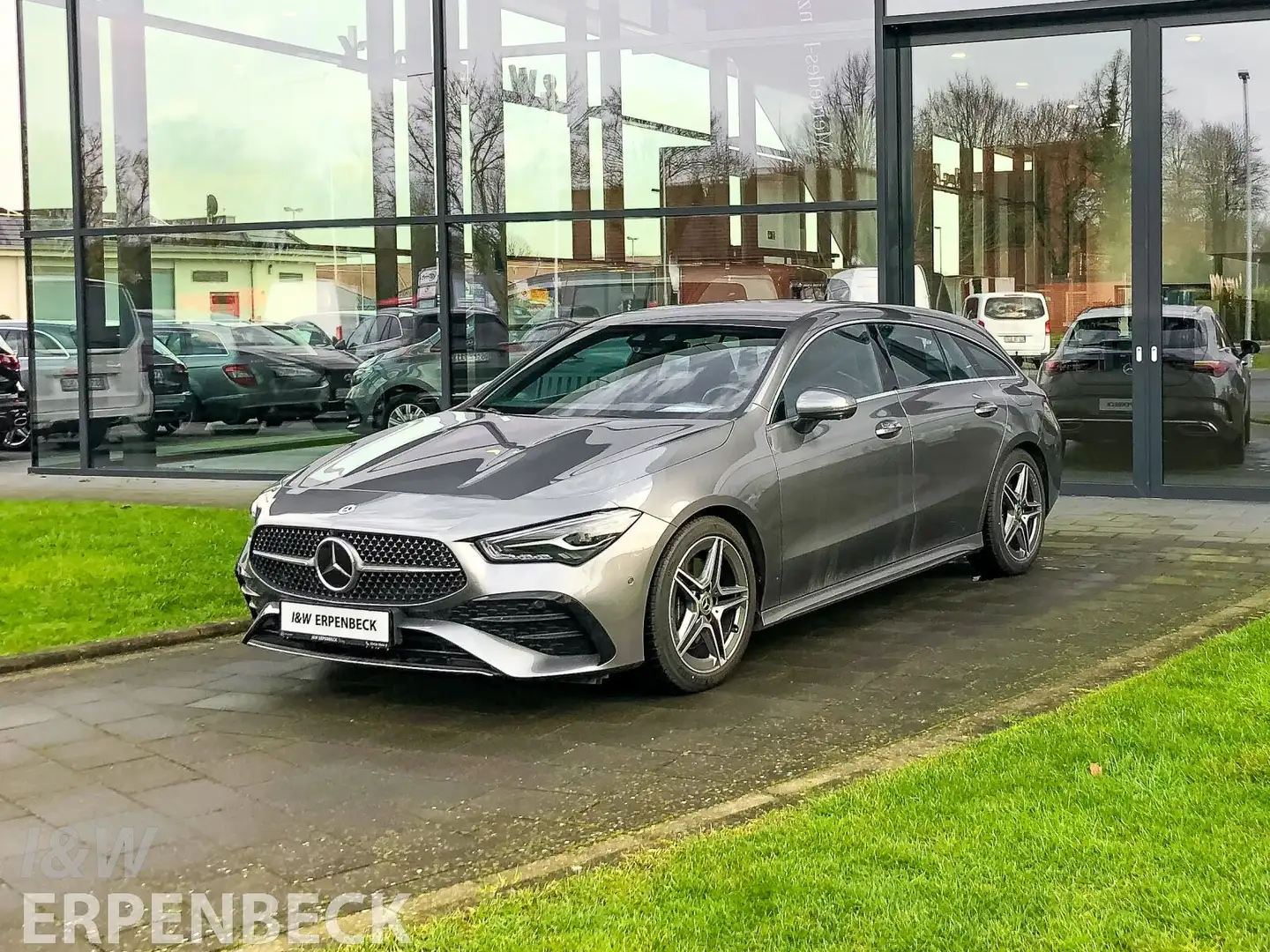 Mercedes-Benz CLA 200 CLA 200 d SB AMG-Premium Distronic AHK 360° FAP Grau - 2