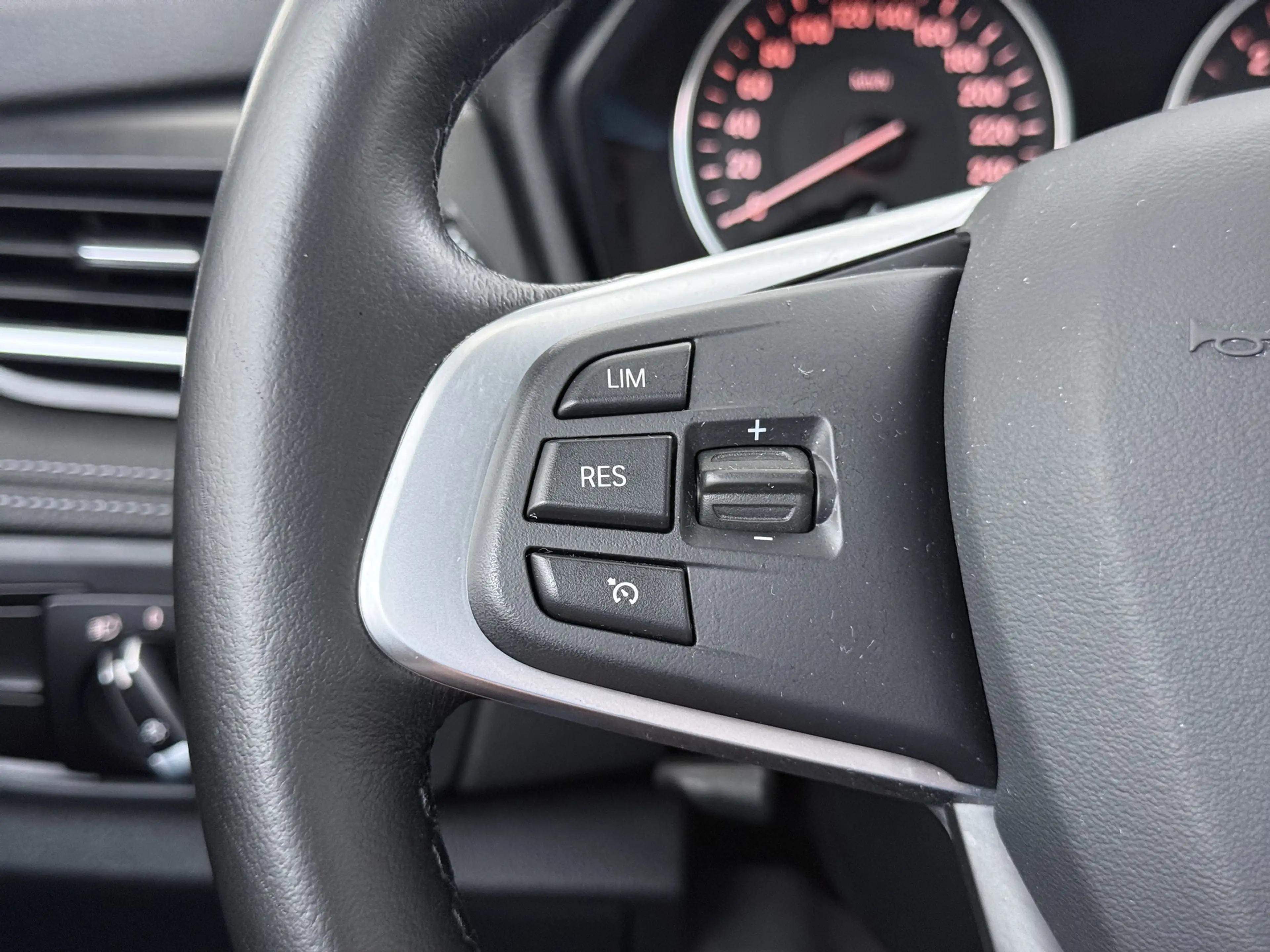 BMW 225 2-serie Active Tourer 225xe Hybrid 225PK Aut. Lede — photo 32