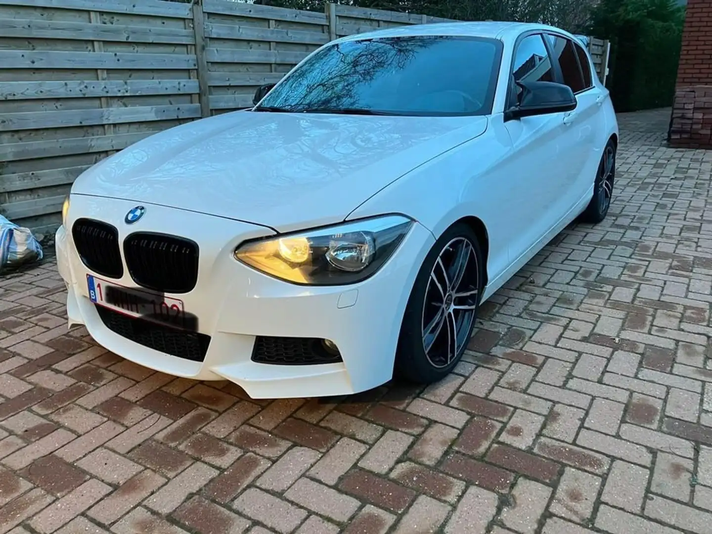 BMW 114 114i Blanc - 1