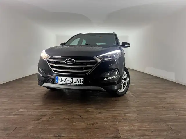 Hyundai Tucson view 2