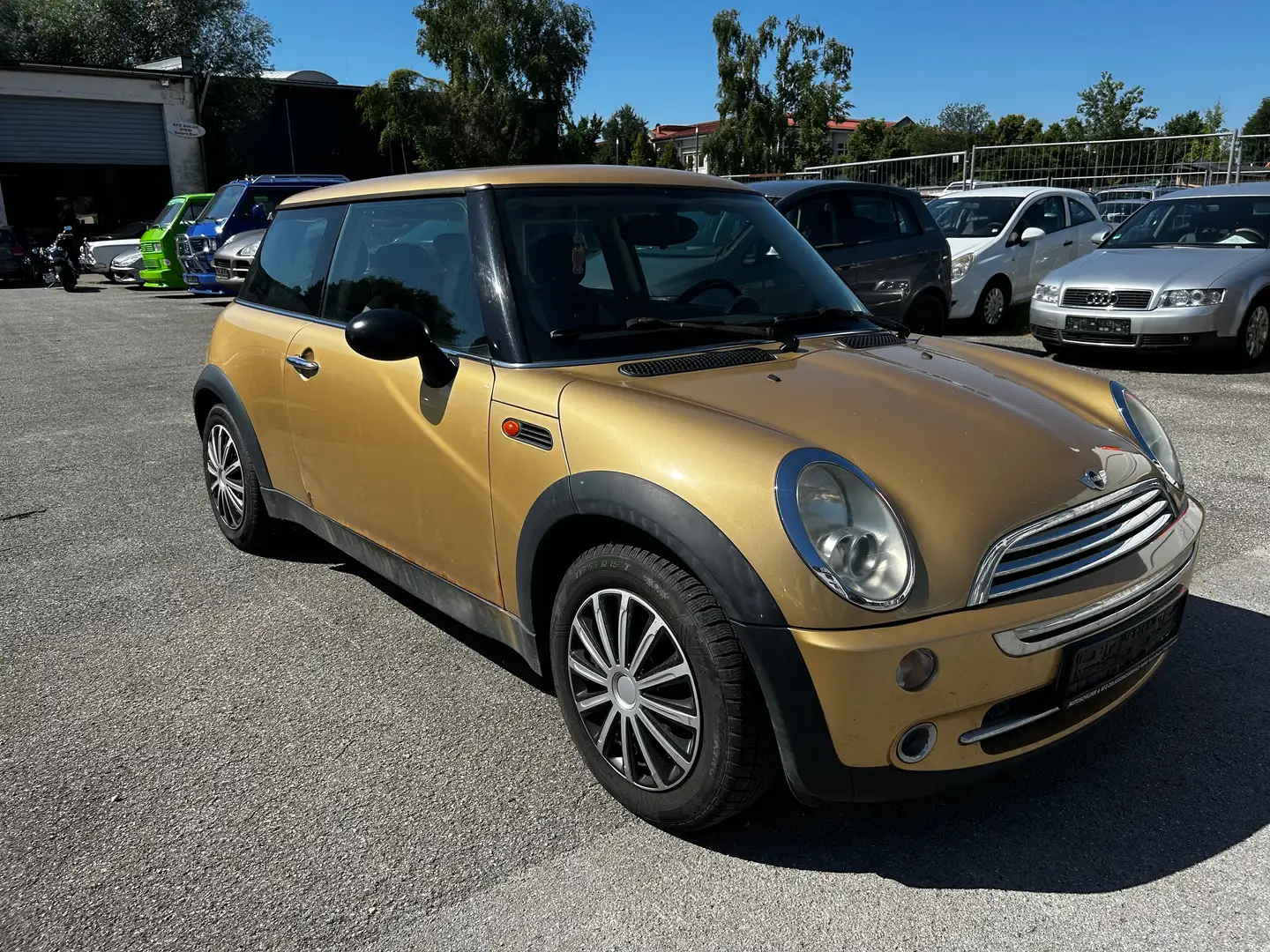 MINI One One Gold - 1