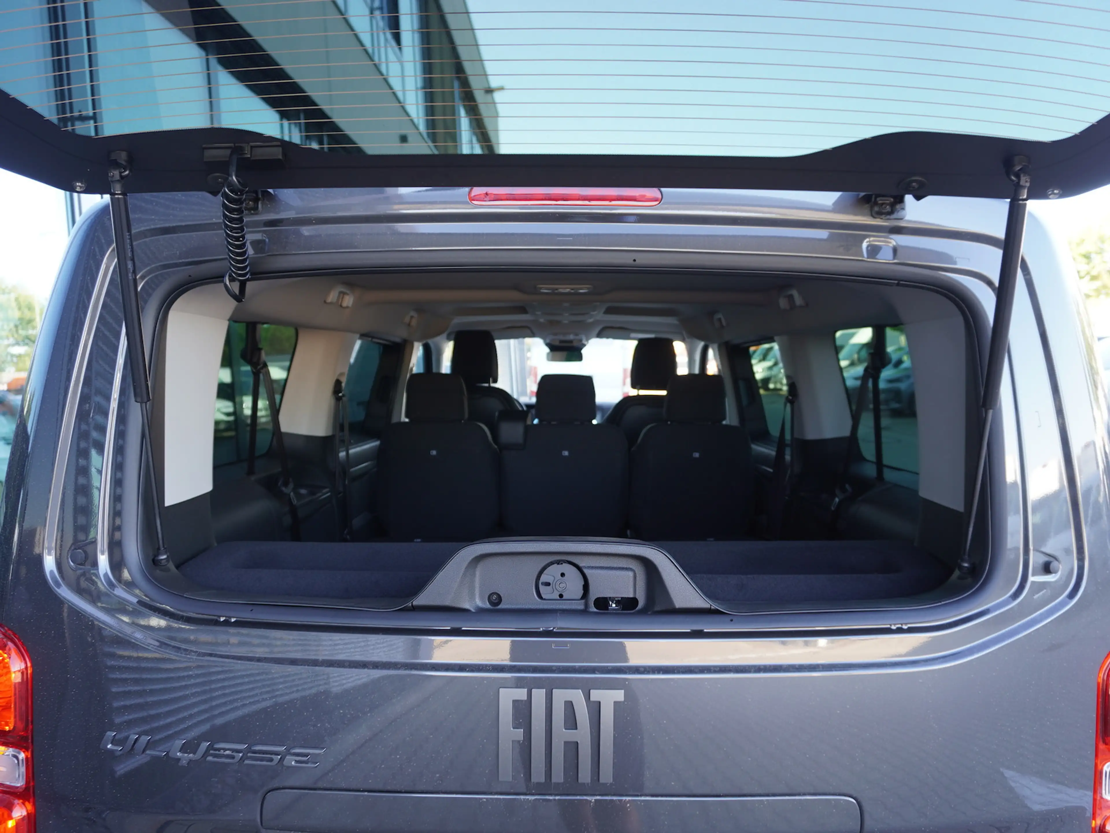 Fiat Ulysse Icon XL 180 AT / 8-Sitzer / 10-Zoll Navi — photo 12