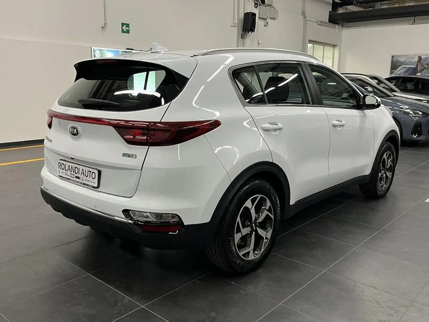 Kia Sportage 1.6 ecogpl Energy 2wd 126cv Blanco - 2