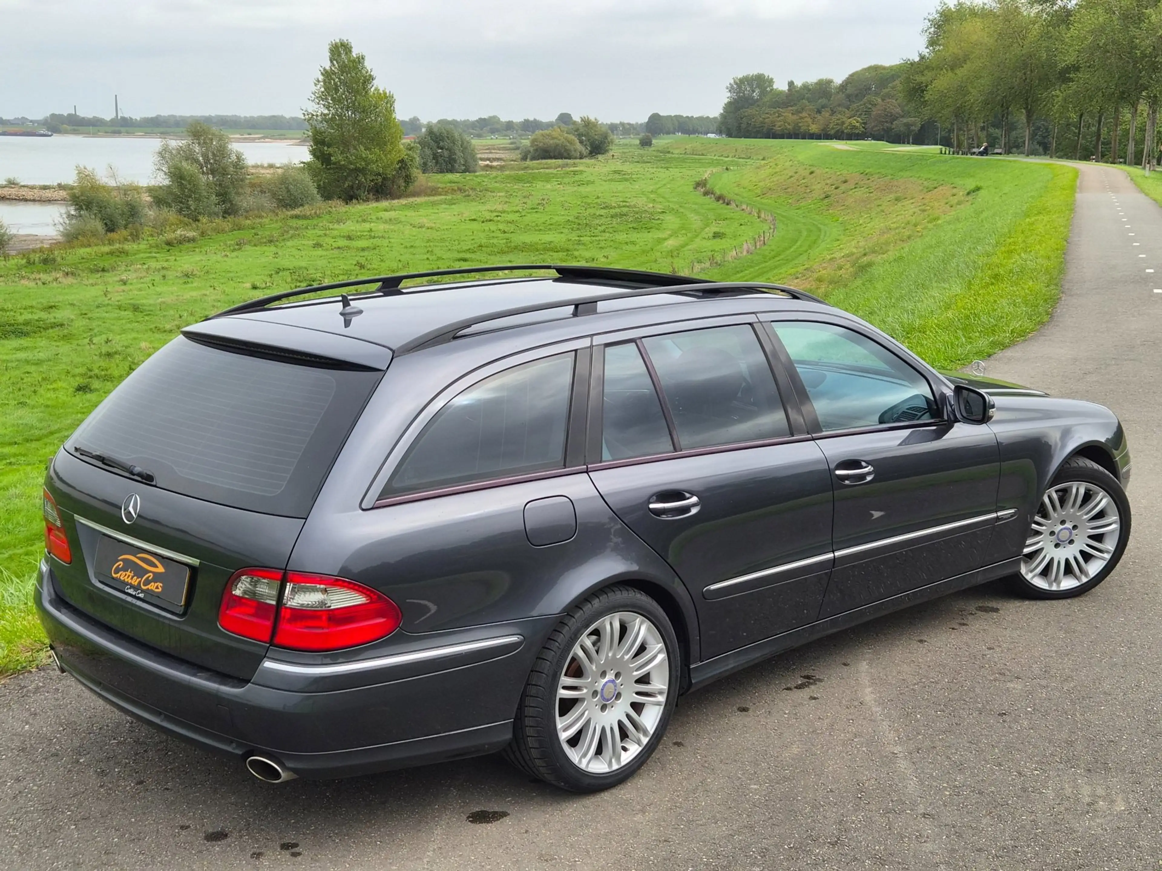 Mercedes-Benz E 350 Estate CGI Avantgarde | Sport Pakket — photo 4