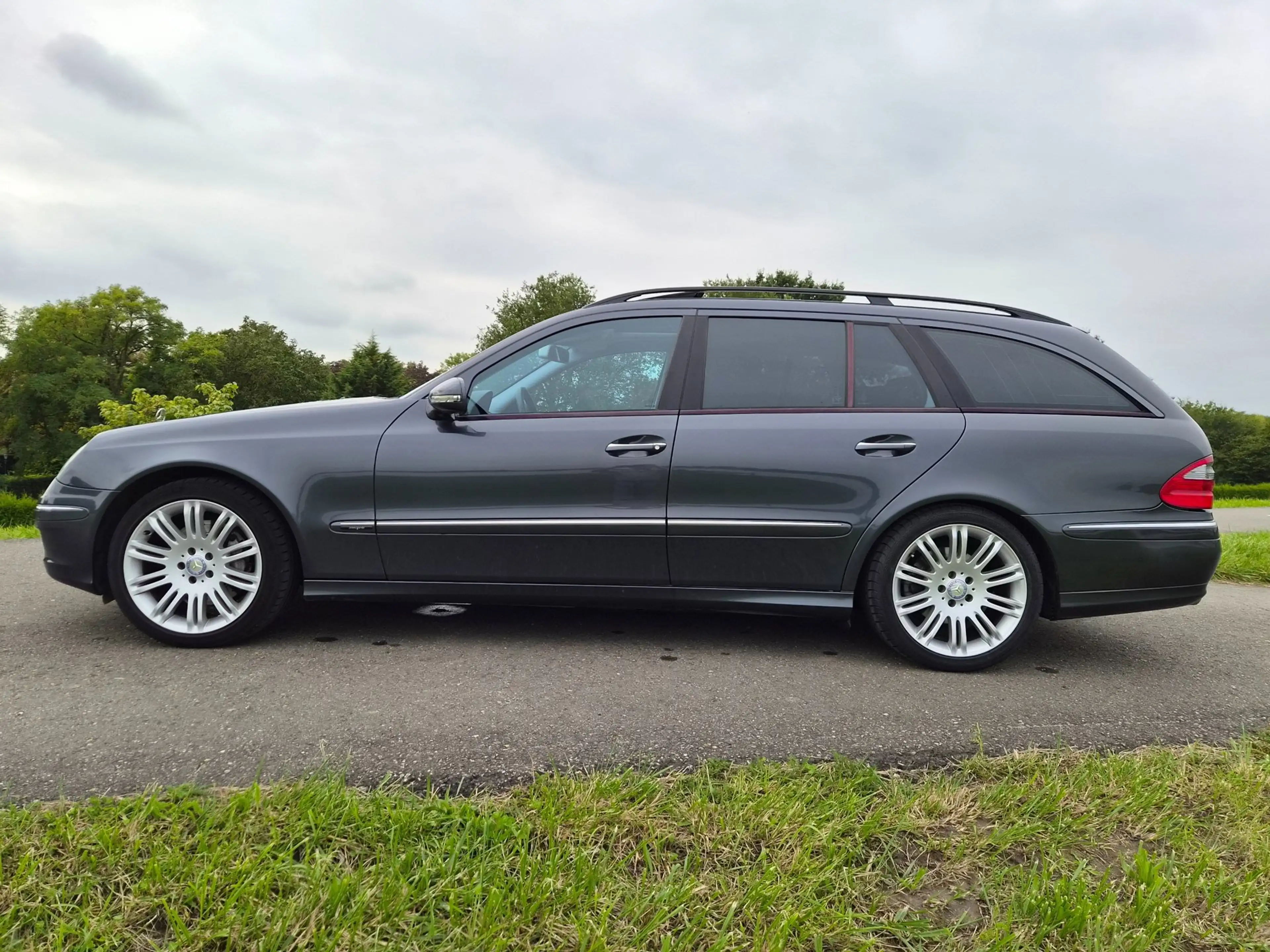 Mercedes-Benz E 350 Estate CGI Avantgarde | Sport Pakket — photo 26