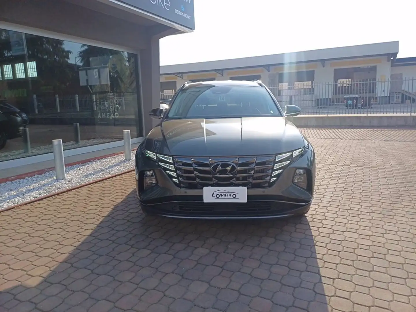 Hyundai TUCSON 1.6 T-GDI 48V DCT XLine Gris - 2