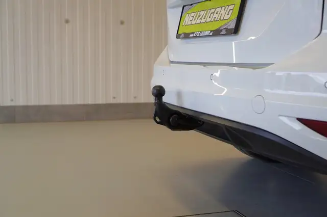 Volkswagen Touran view 13