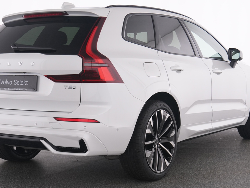 Volvo XC60 T8 Recharge  Ultra Dark+B&W+MASSAGE+LUFT — photo 10