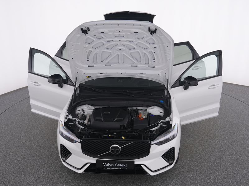 Volvo XC60 T8 Recharge  Ultra Dark+B&W+MASSAGE+LUFT — photo 13