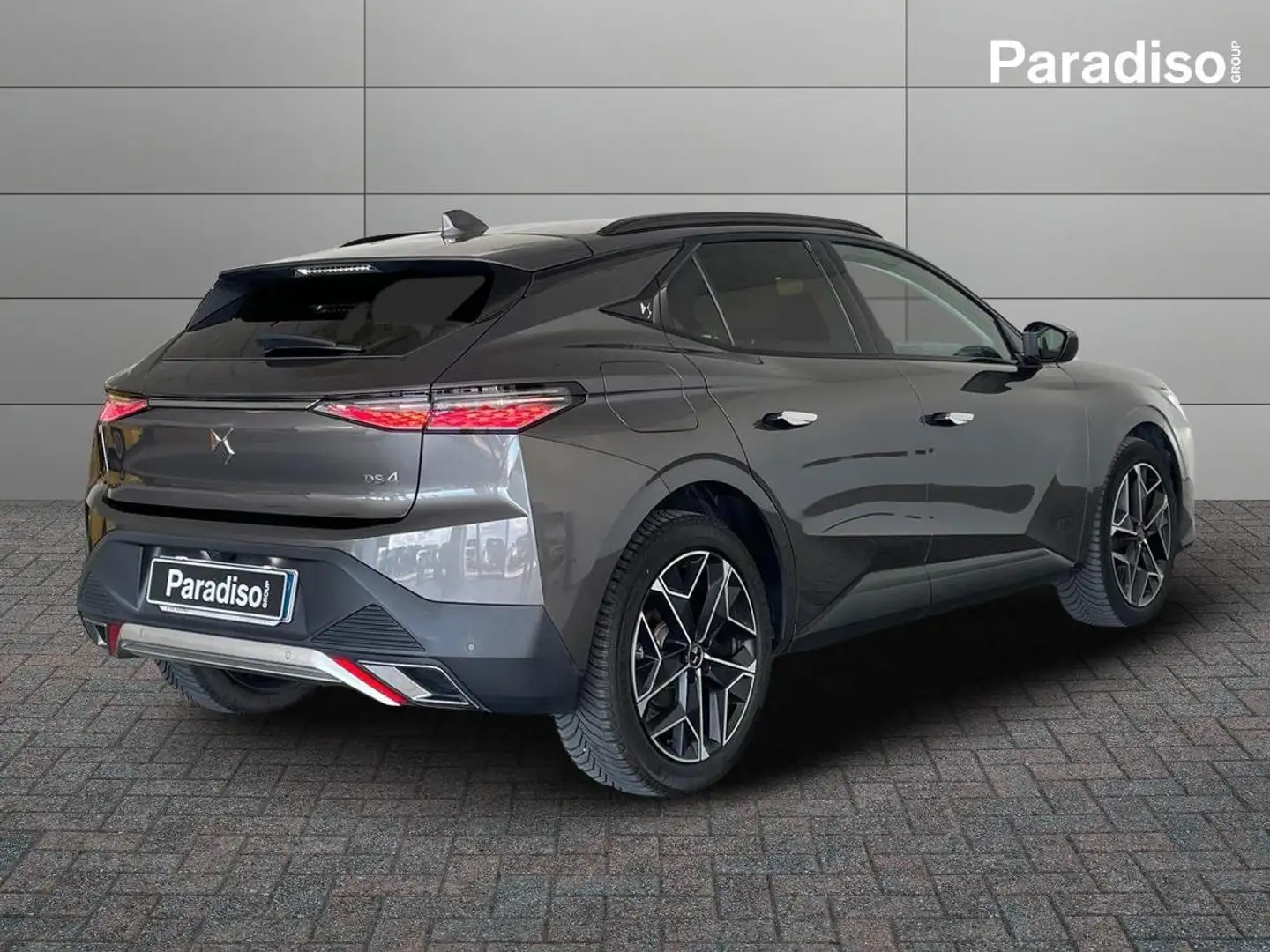 DS Automobiles DS 4 CROSS RIVOLI - 2023 | 1.5 BLUEHDI - 130CV Gris - 2
