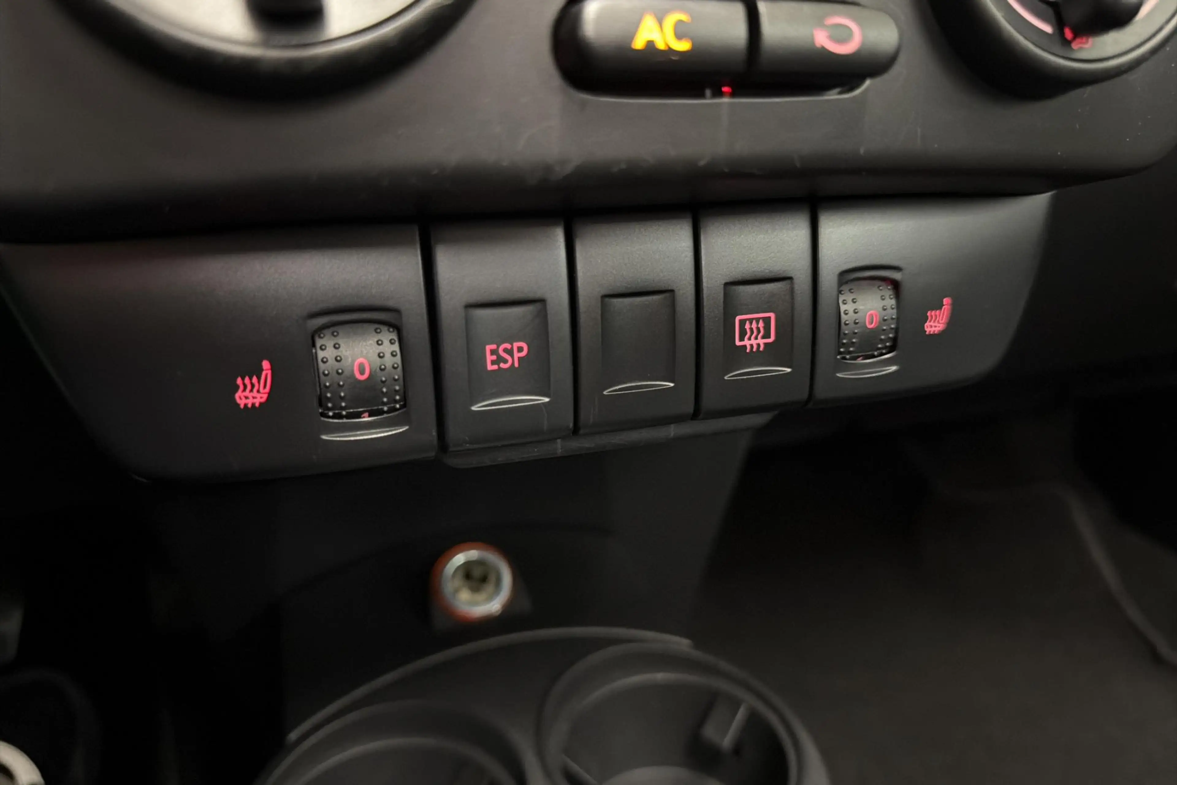 Volkswagen New Beetle Cabriolet 1.9 L TDi Cabriolet Leder Pack — photo 15
