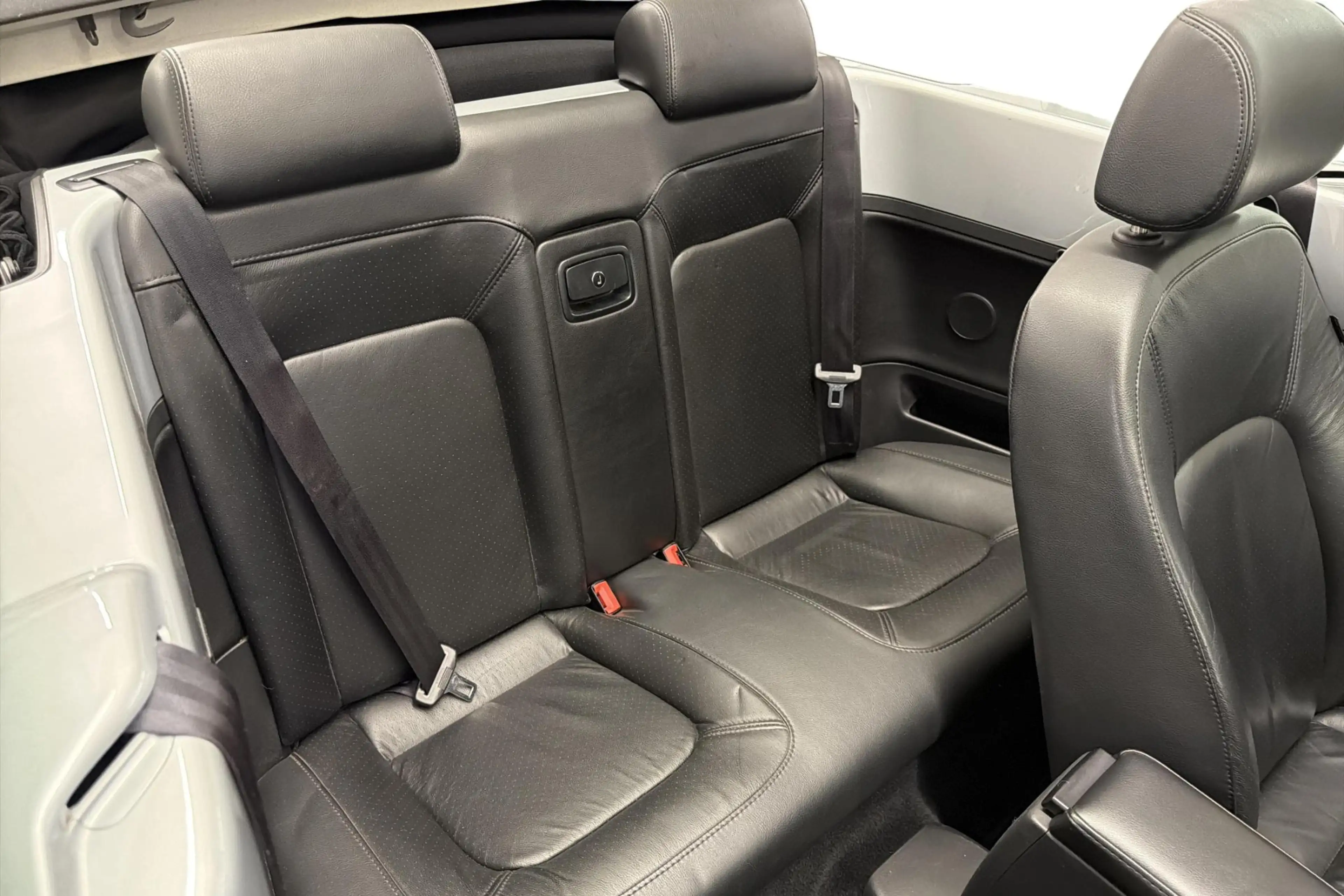 Volkswagen New Beetle Cabriolet 1.9 L TDi Cabriolet Leder Pack — photo 7